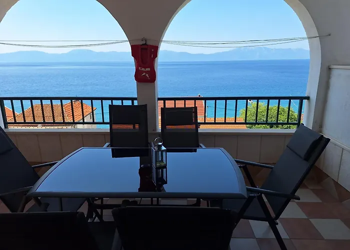 Alexa Appartement Brist