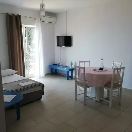 Alexa Apartman Brist