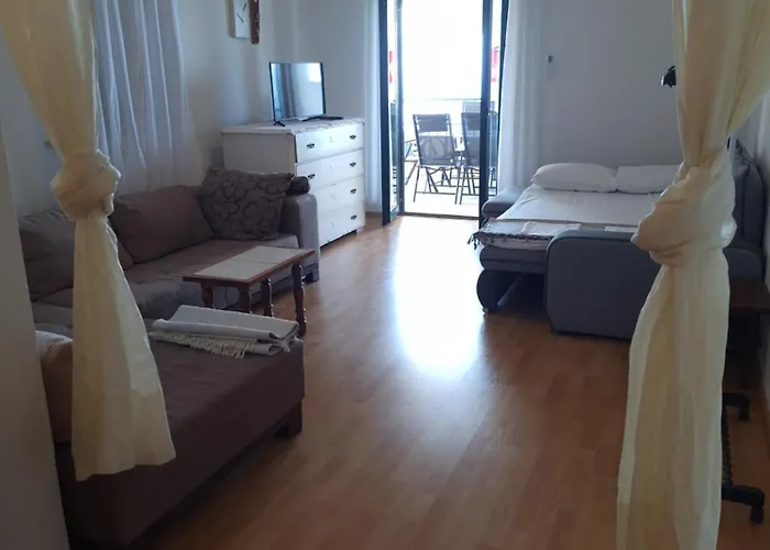 Alexa Apartman Brist