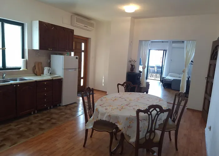 Alexa Apartman Brist